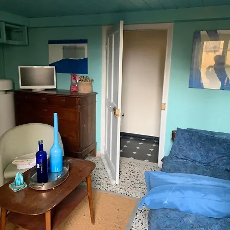 With One Bedroom In 5 Km From The Beach アパート サンレモ